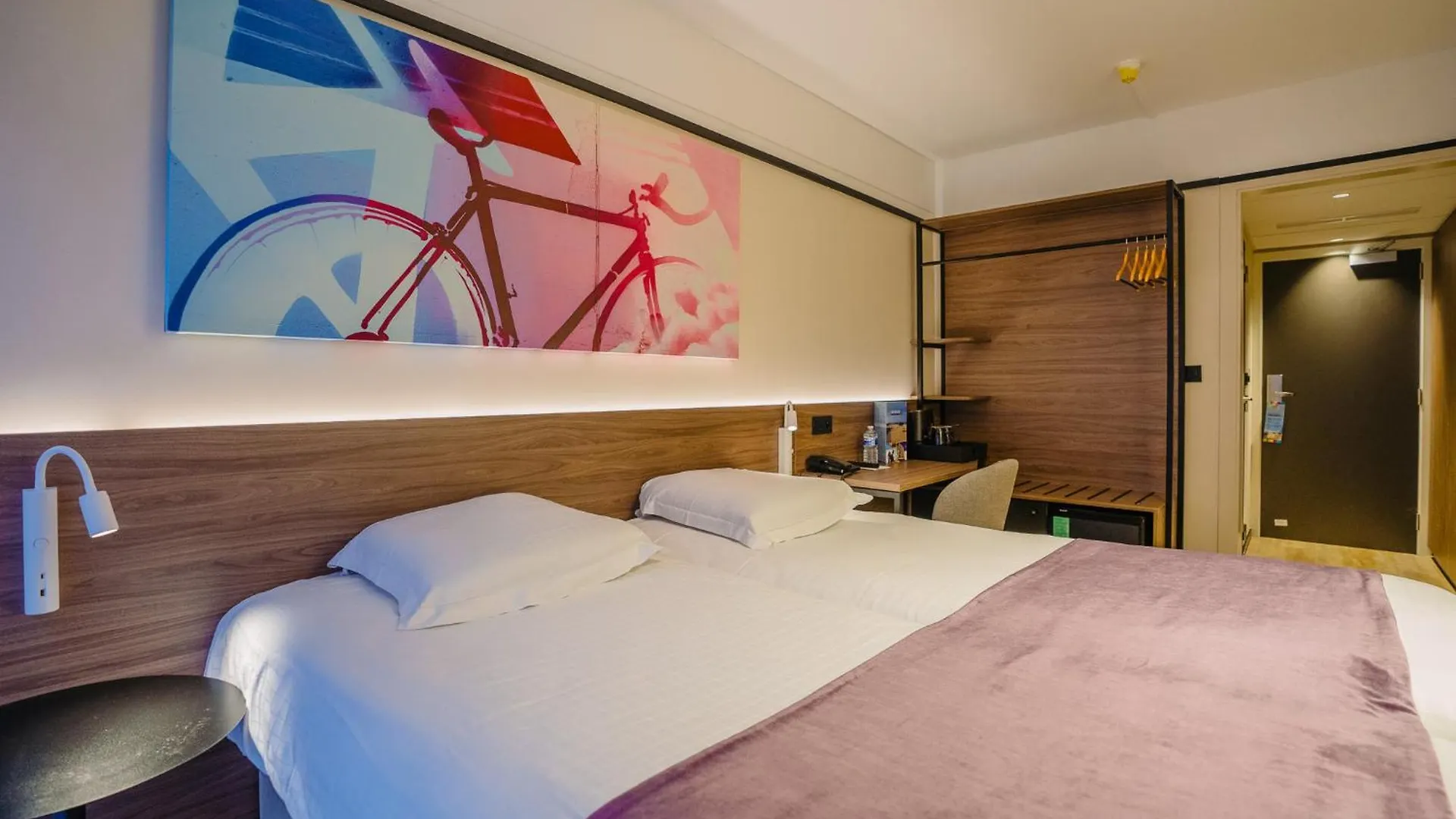 Ostend Hotel