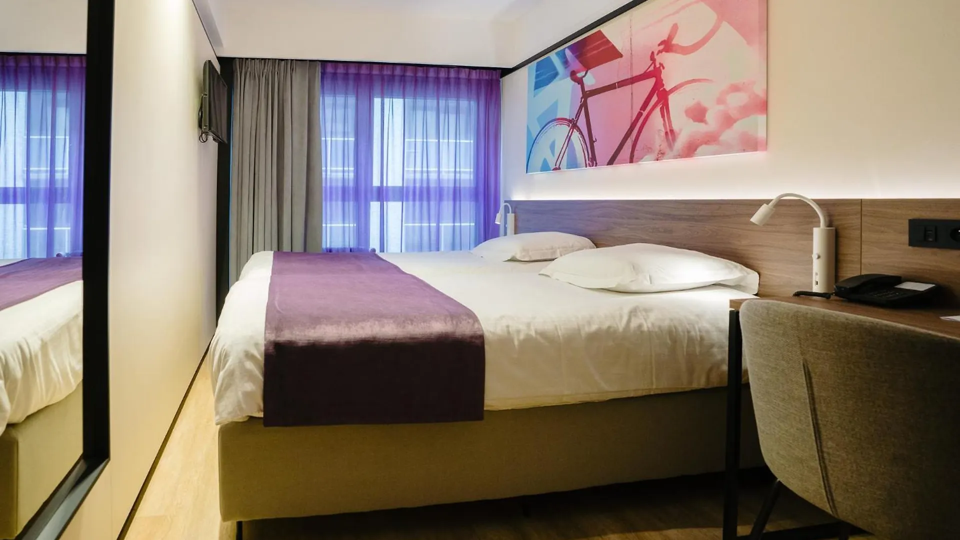 Ostend Hotel