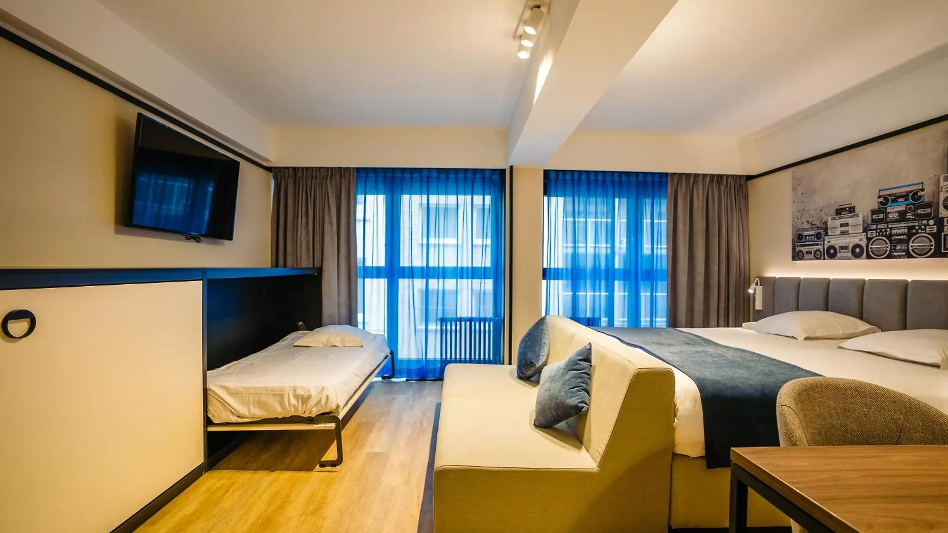 Ostend Hotel